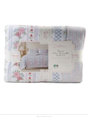 Delphine Floral Patchwork Quilt Set - Pink & Blue